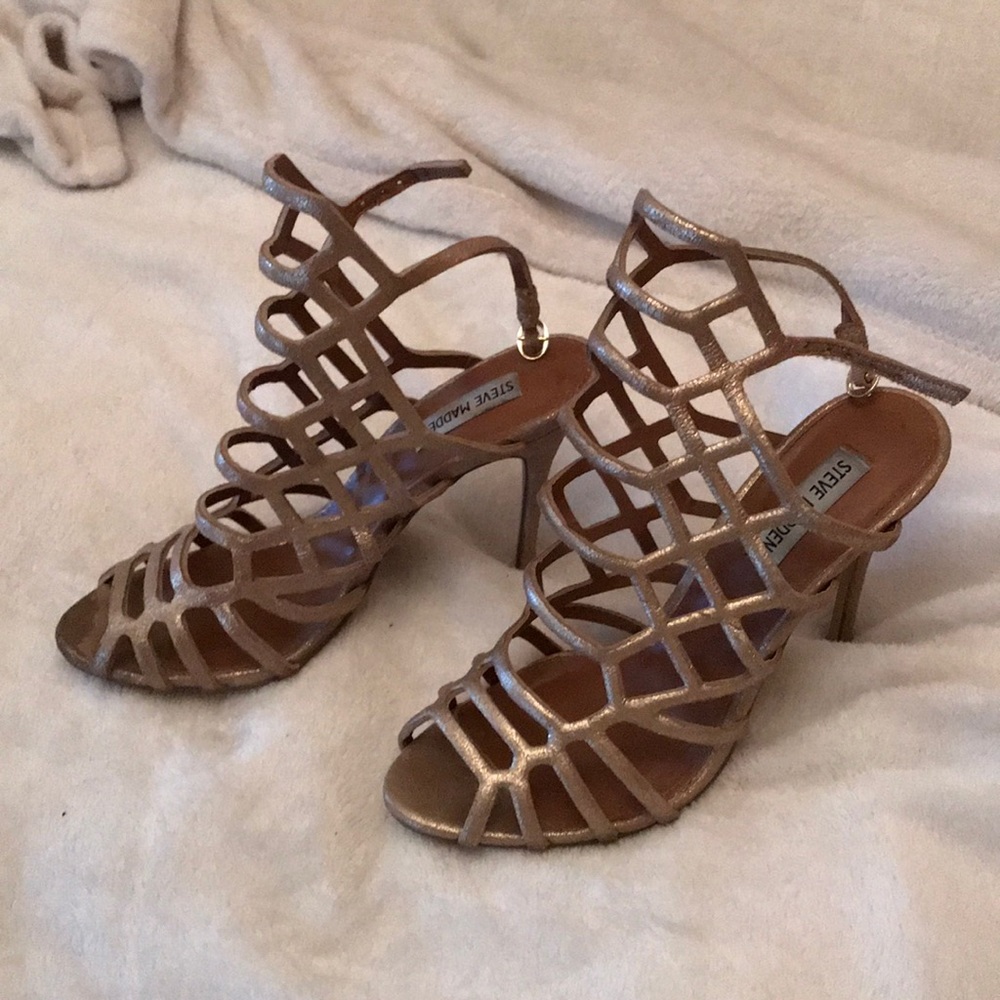💛Steve Madden gold cage heels💛